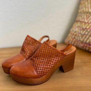 Free People Clogs
